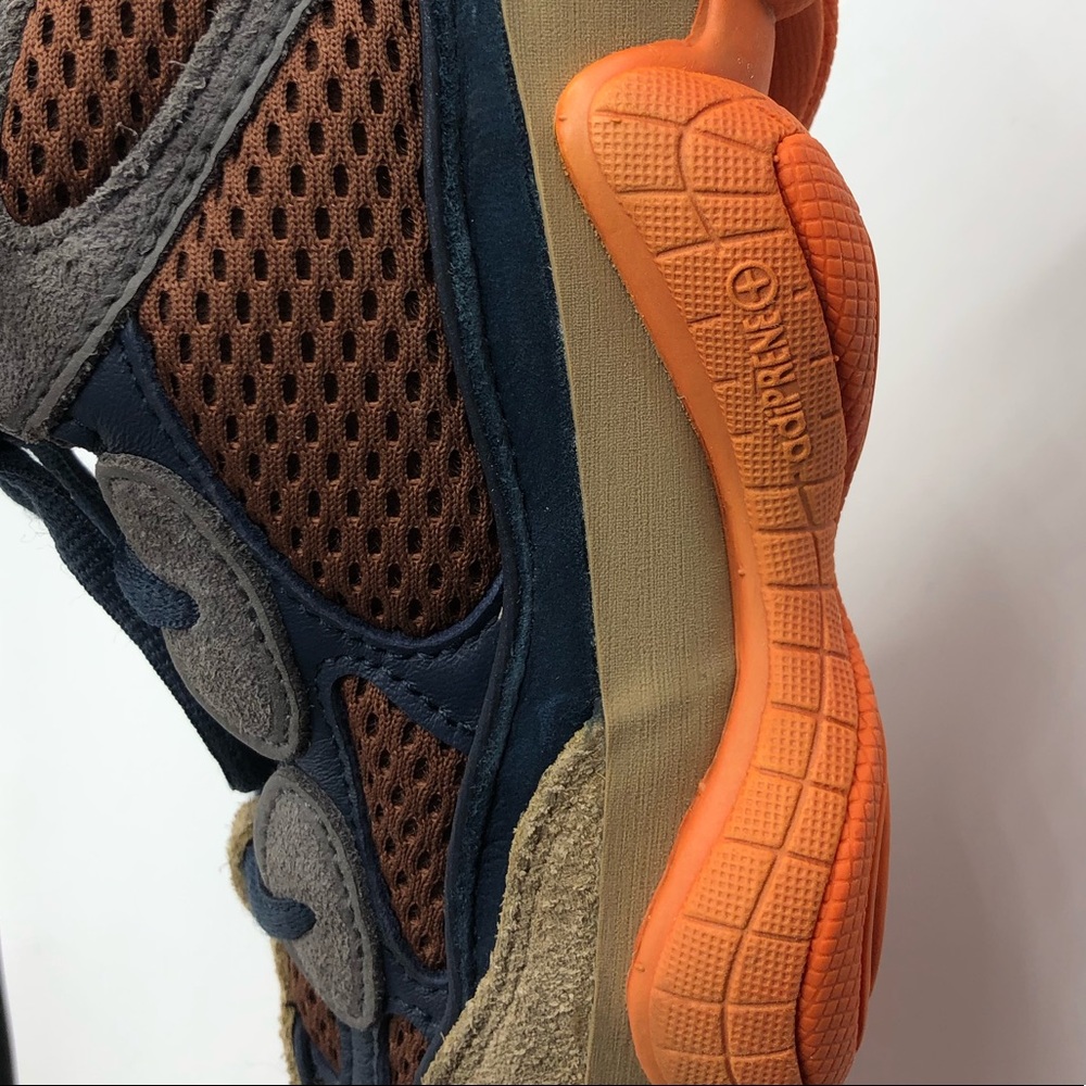 Adidas Yeezy 500 ‘Enflame’ Sneakers - Picture 10 of 14